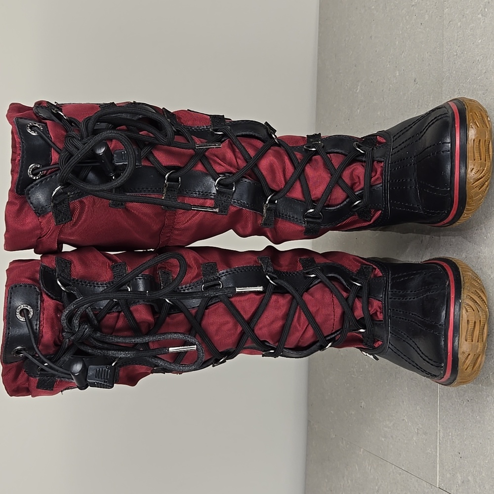 Pajar Red Tall Lace-Up Winter Boots Alpine Chalet Chic Snowcore, Size 6 - Picture 3 of 12